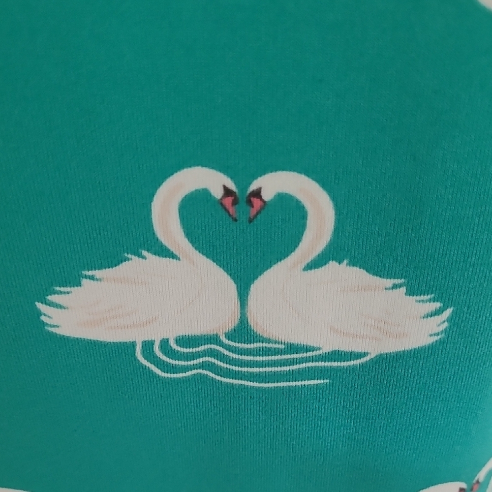 JOYSPUN Women's Shortsleeve Swan Print Sleepshirt with Pockets Sz L-XL - Picture 4 of 5